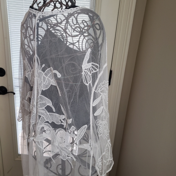 White Lily Cover Up - Picture 8 of 11